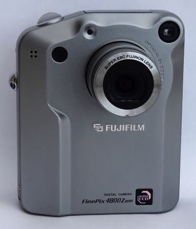 Fujifilm 4800 Zoom 