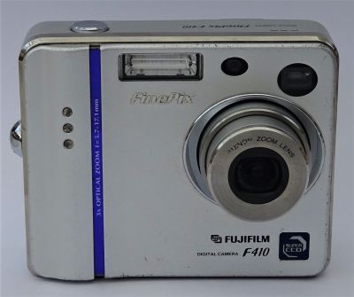  Fujifilm F410