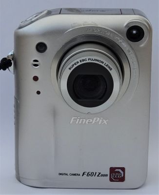  Fujifilm F601