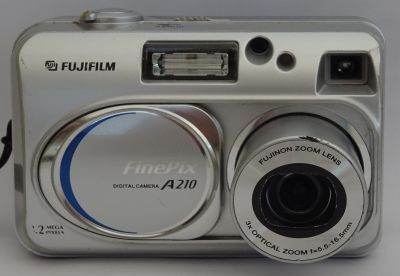  Fujifilm FinePix A210 Zoom