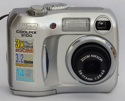  Nikon Coolpix 3100