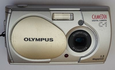  Olympus C-1