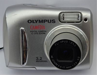  Olympus C-370 Zoom
