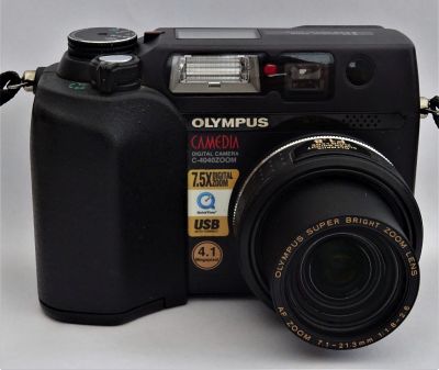  Olympus C-4040