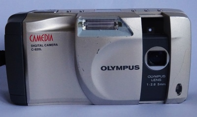  Olympus C-820L