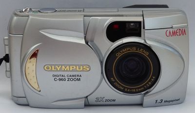  Olympus C-960 Zoom