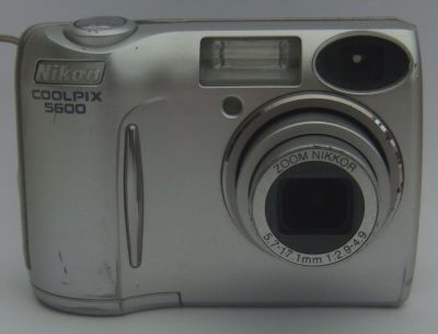  Nikon Coolpix 5600